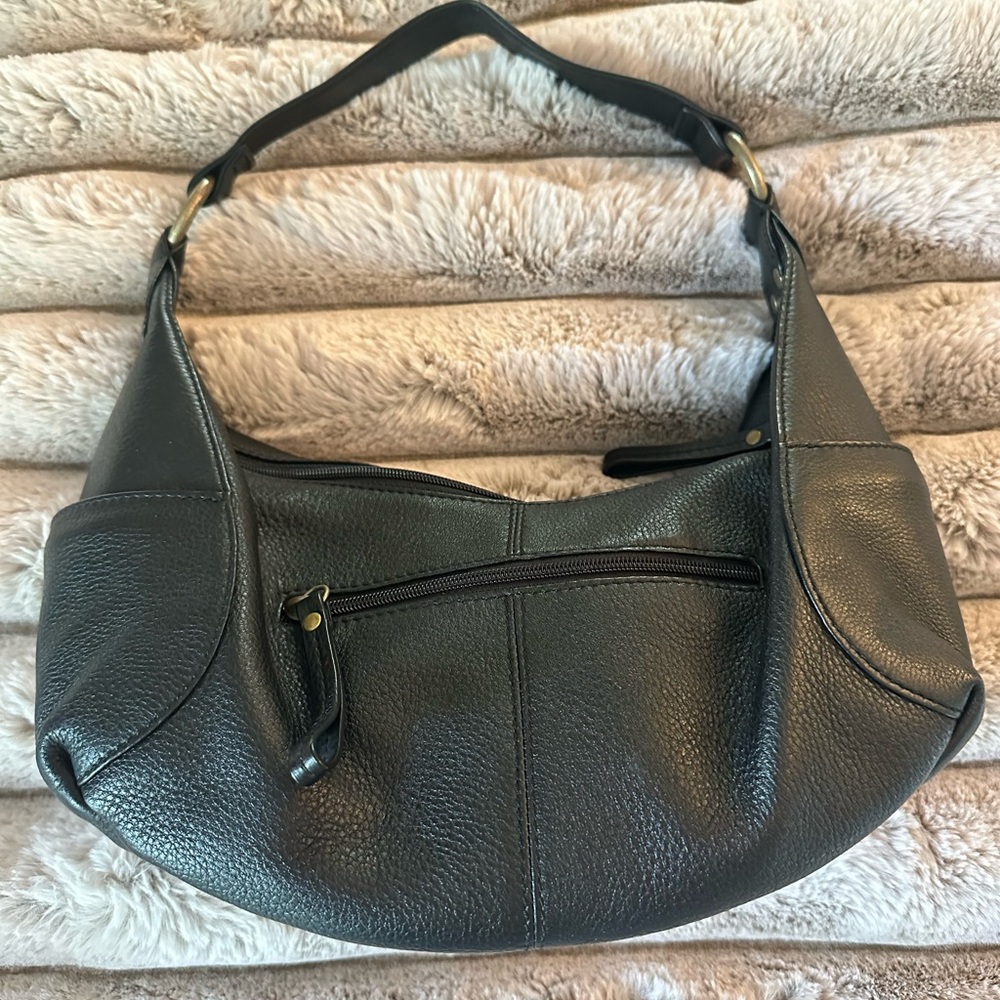 HOBO Black Pebbled Leather Shoulder Hobo (One Fell Scoop style)